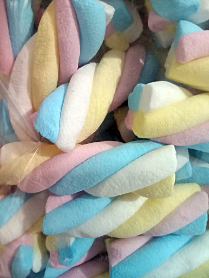 Marshmalow Finitronc twisty nubes trenzadas de colores bolsa 125 unidades