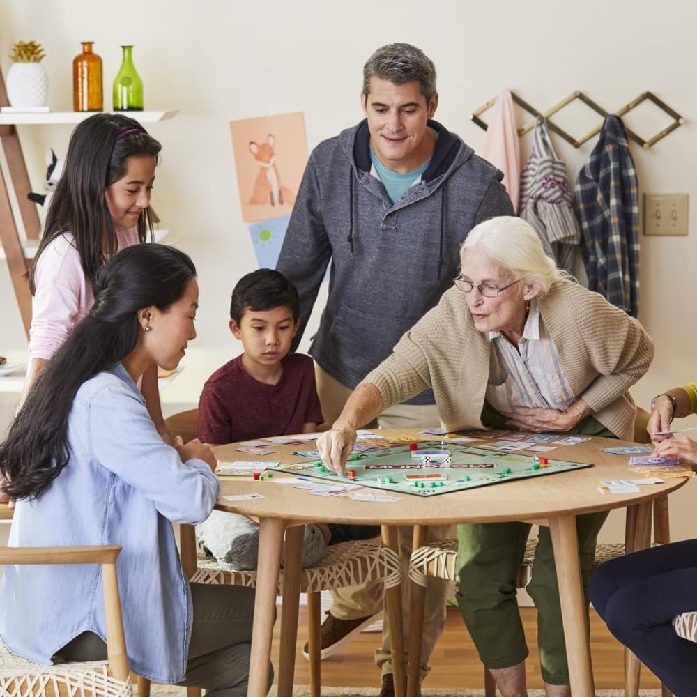 Juego de Mesa clásico MONOPOLY para la Familia de 2 a 6 Jugadores